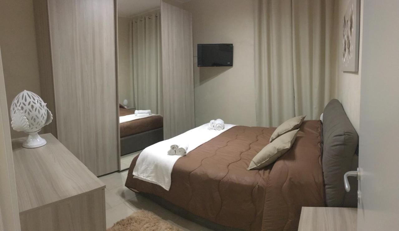 Holiday House Katane Catania Bagian luar foto