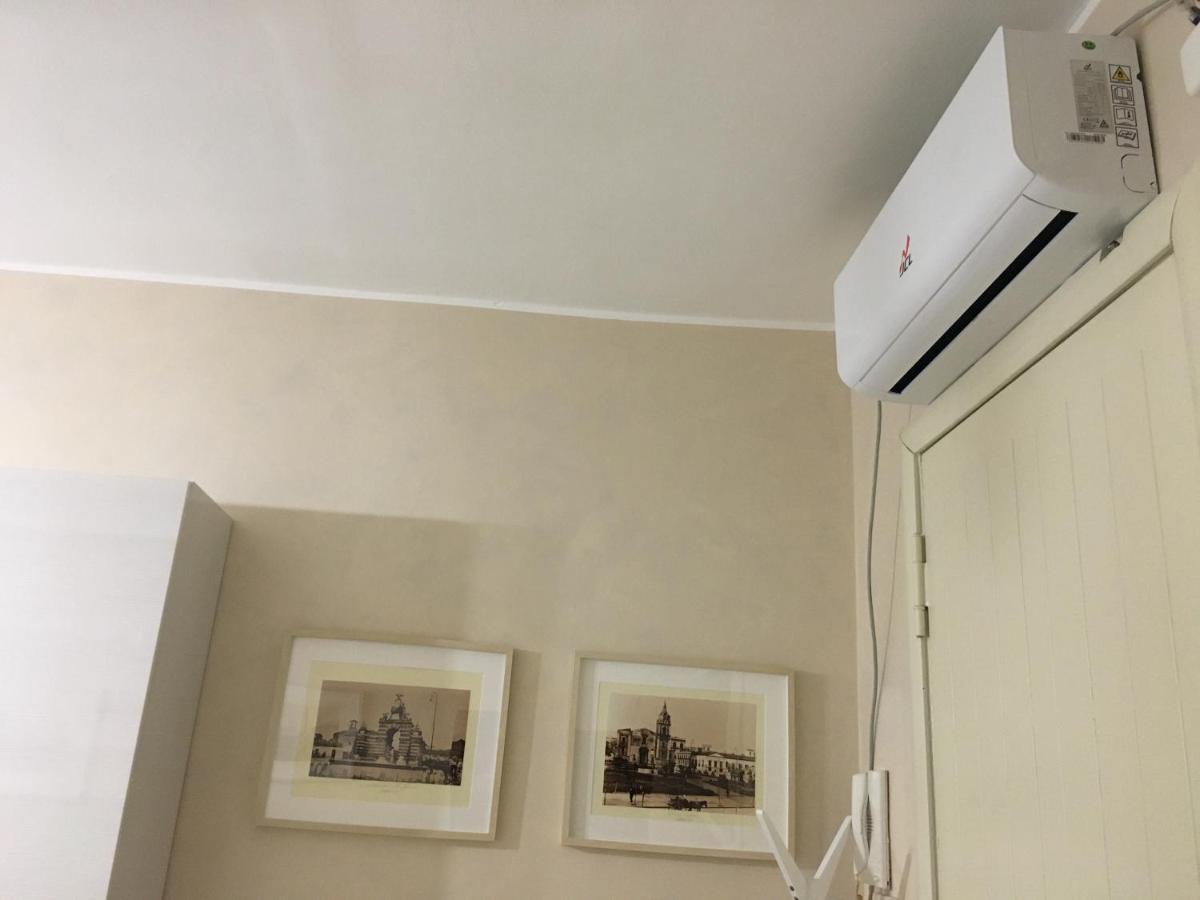 Holiday House Katane Catania Bagian luar foto