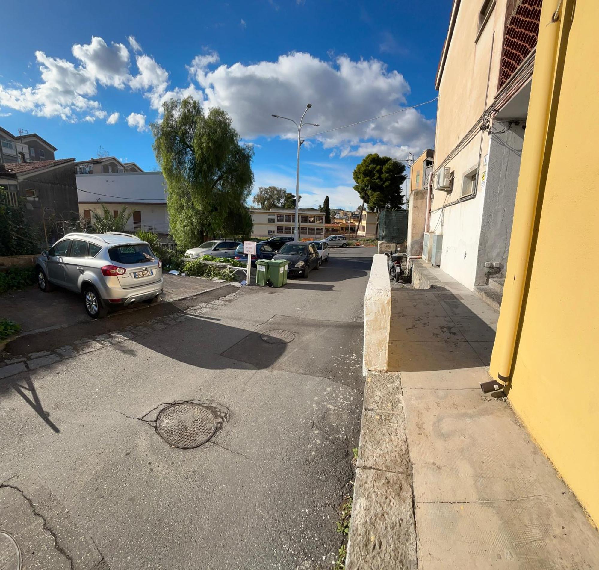 Holiday House Katane Catania Bagian luar foto